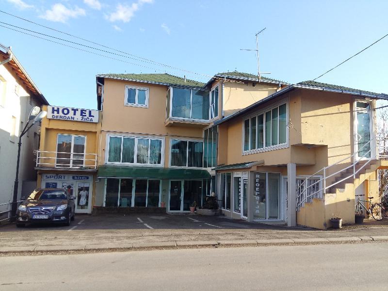 Garni Djerdan Hotel Kraljevo Exterior foto